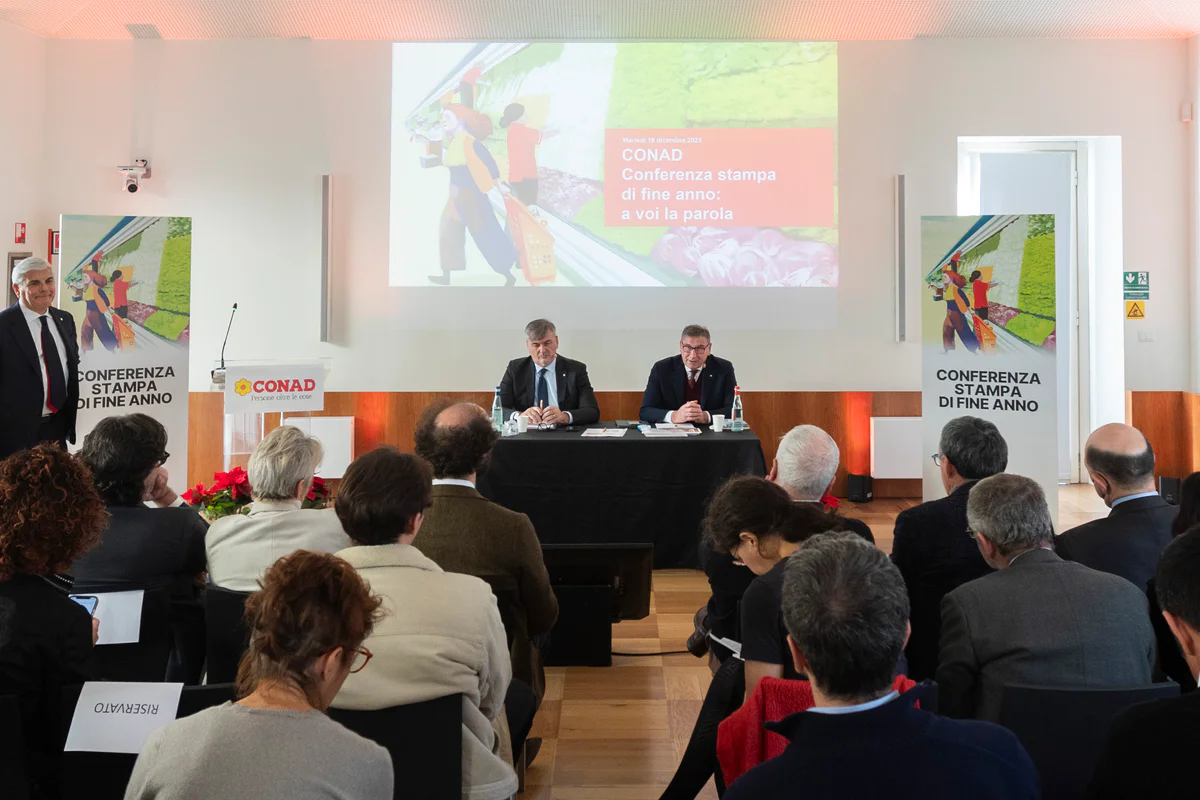 Conferenza fine anno_Francesco Avanzini e Mauro Lusetti.jpg